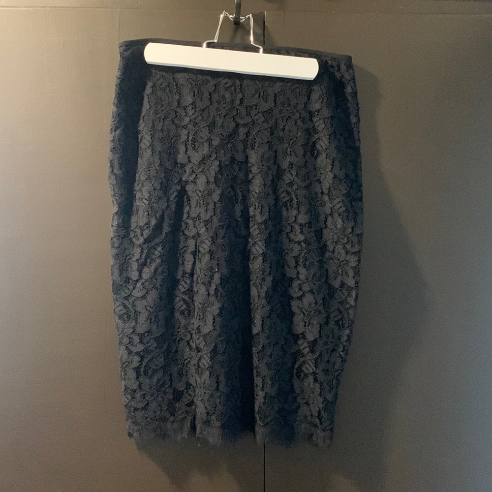 All black pencil skirt with lace pattern/ Size 4